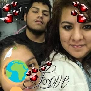 Meet your Posher, Evelia